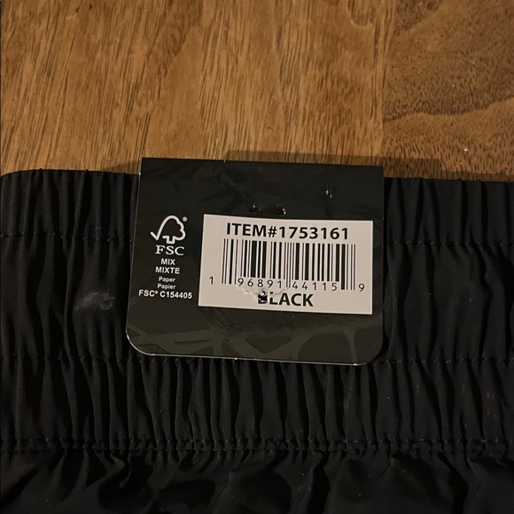 Spyder Active Black XL running shorts with built in 4” inseam inner short. - Picture 7 of 7